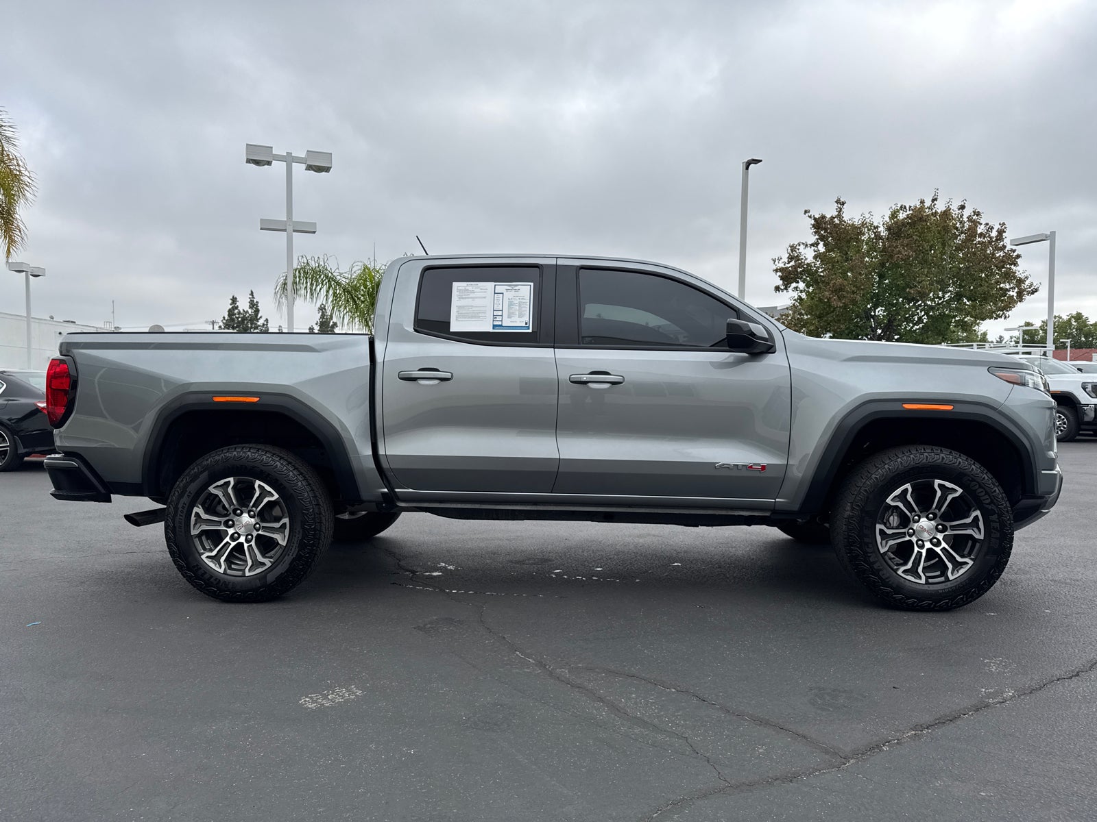 2025 GMC Canyon AT4