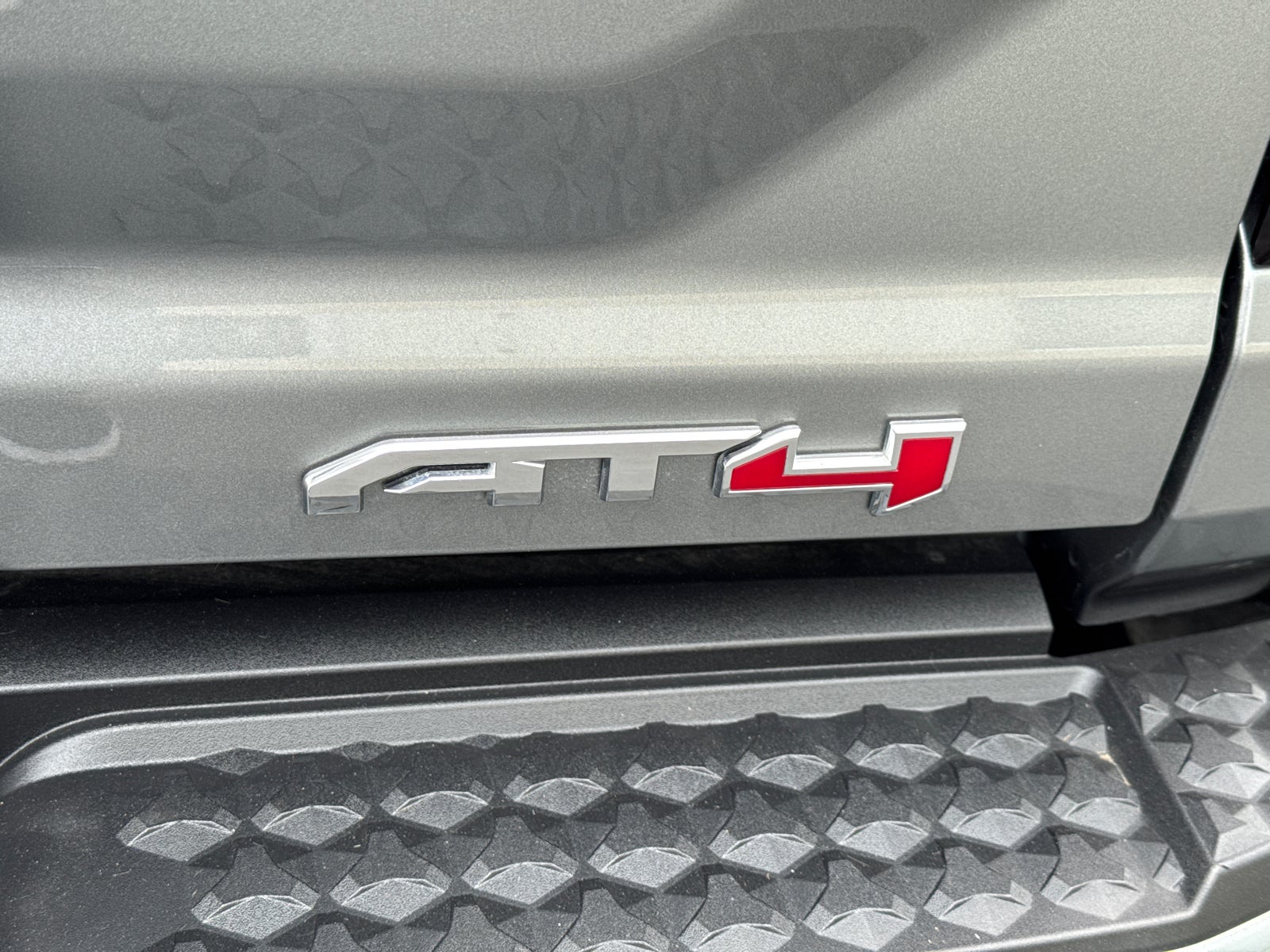 2025 GMC Canyon AT4