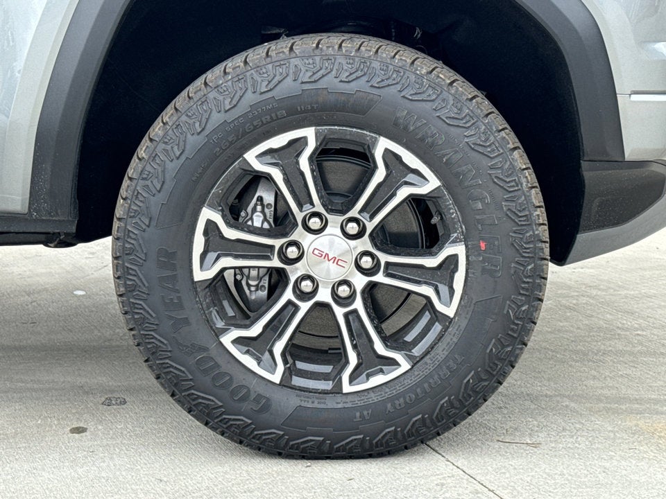 2025 GMC Canyon AT4
