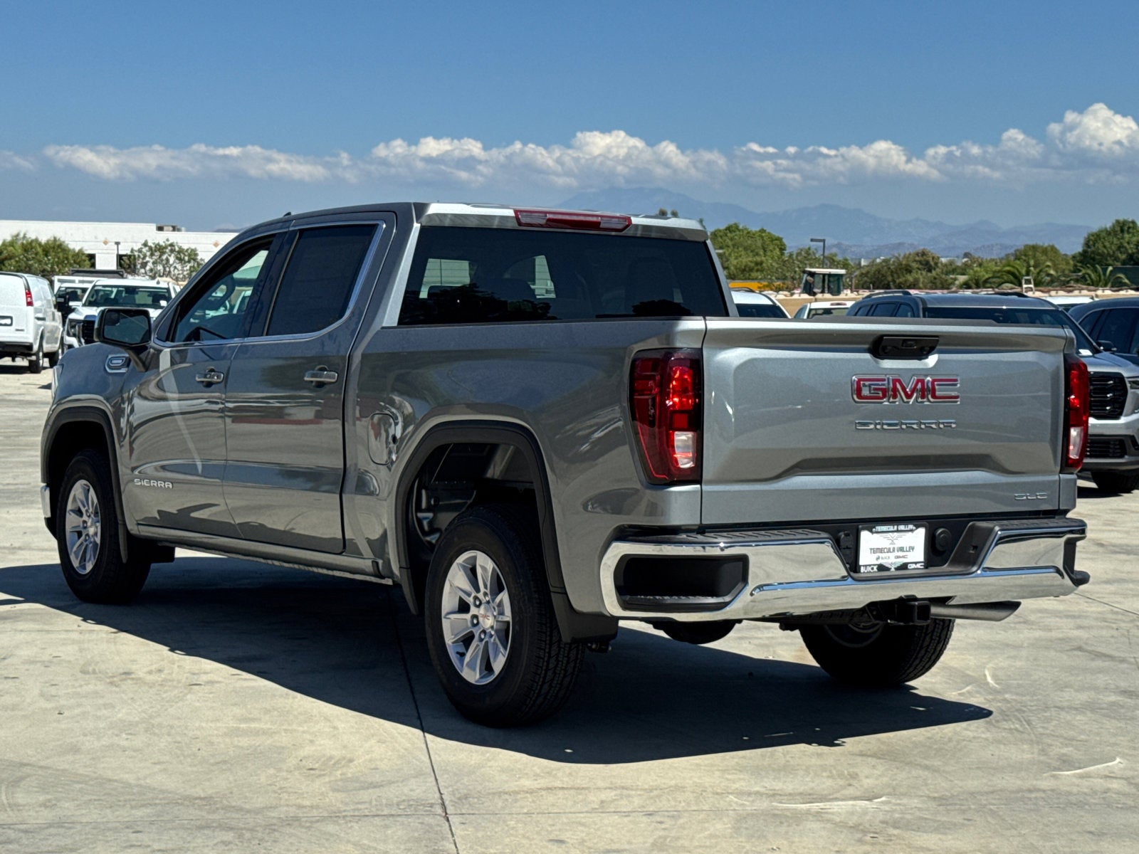 2026 GMC Sierra 1500 SLE