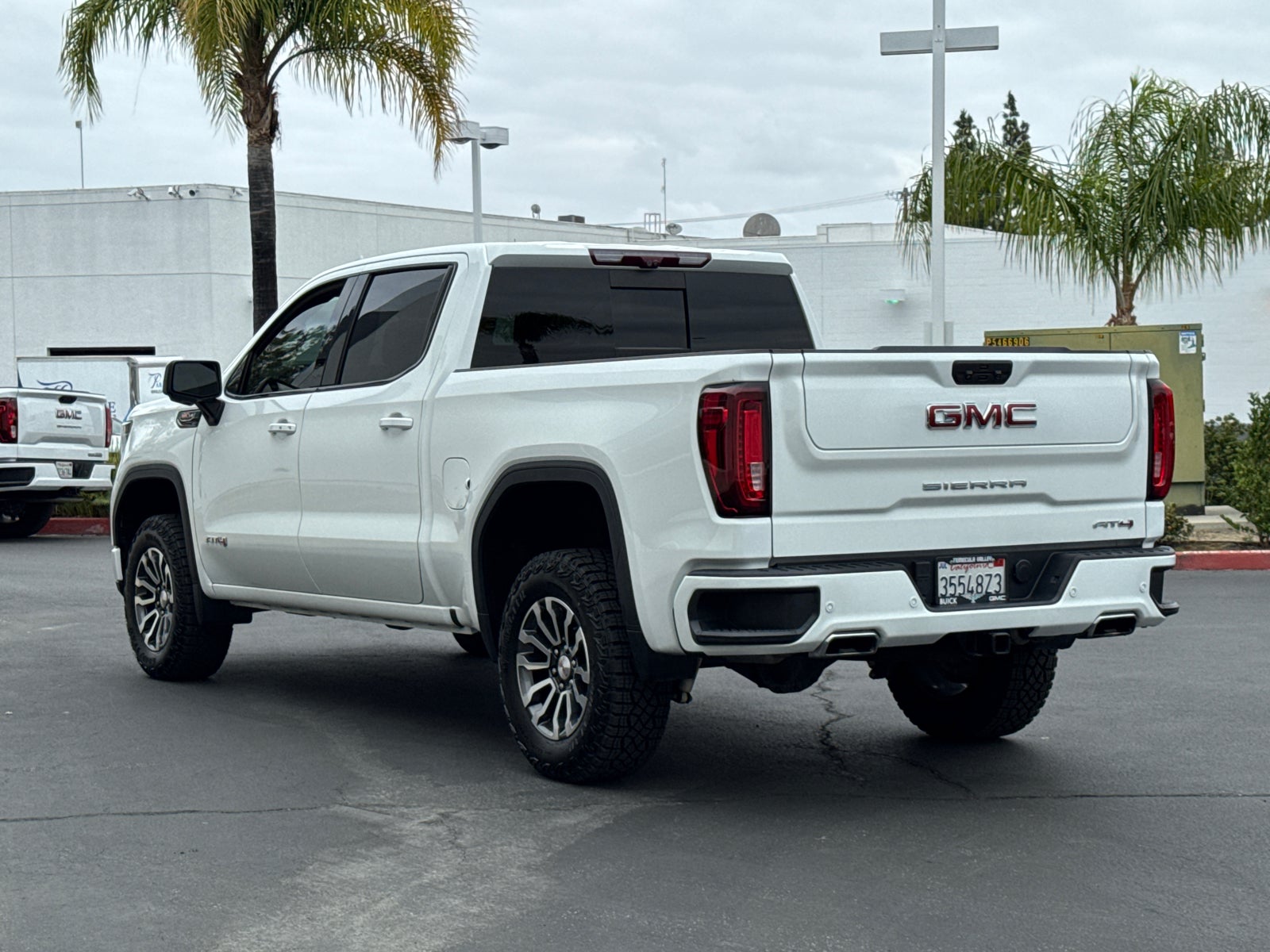 2023 GMC Sierra 1500 AT4