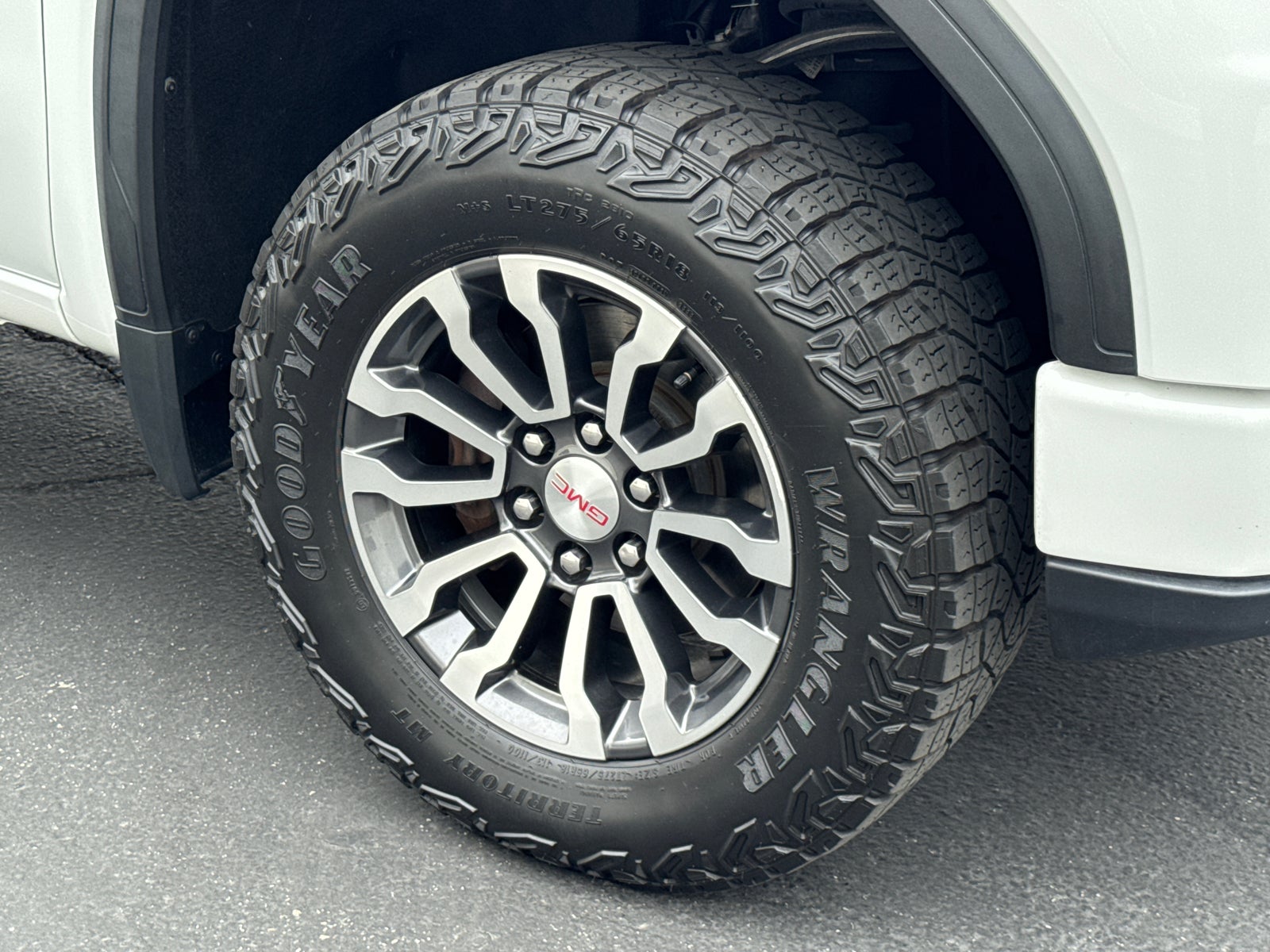 2023 GMC Sierra 1500 AT4