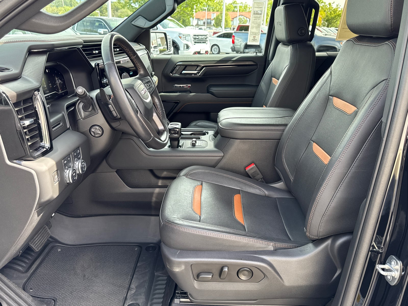 2023 GMC Sierra 1500 AT4