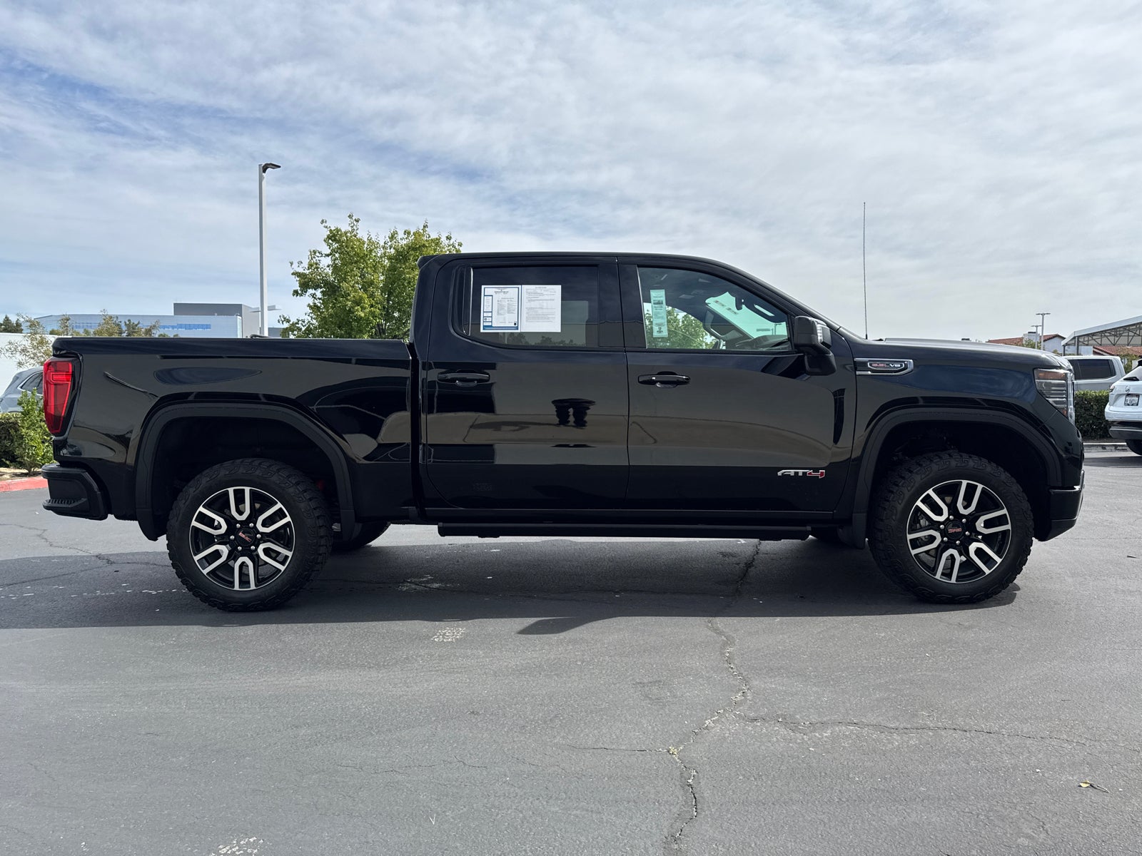 2023 GMC Sierra 1500 AT4