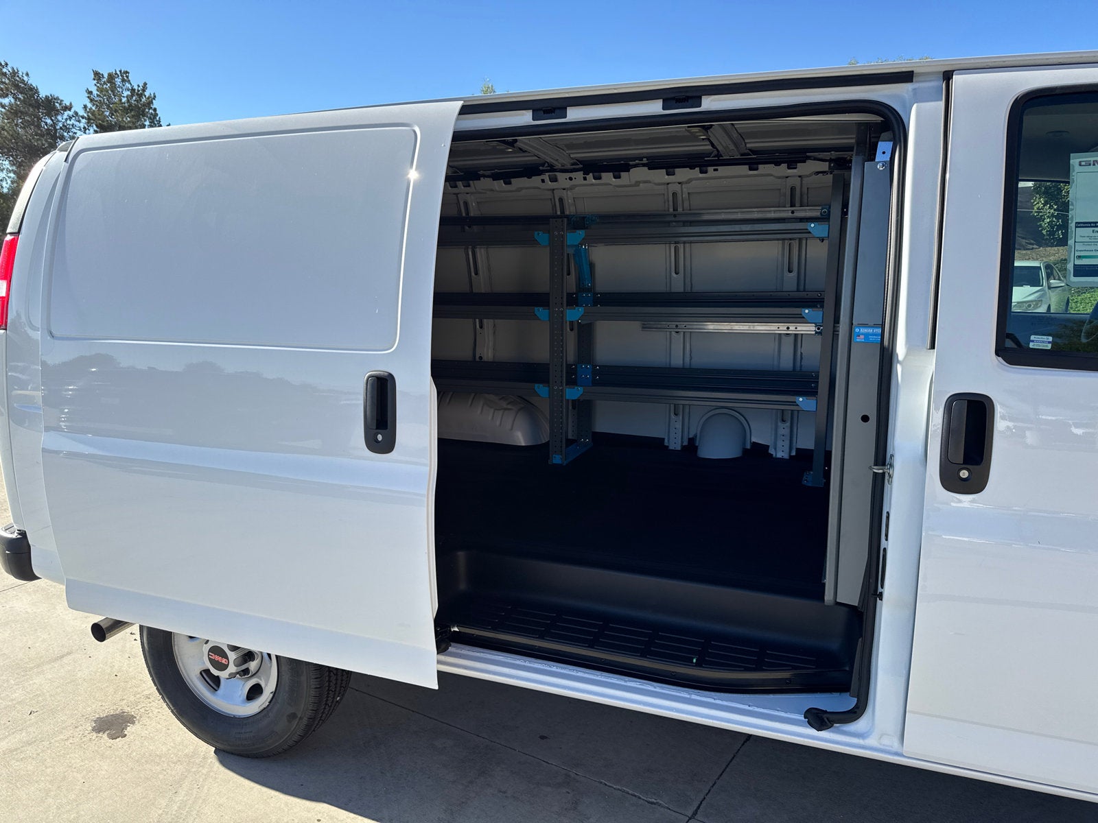 2025 GMC Savana Cargo 2500 Work Van