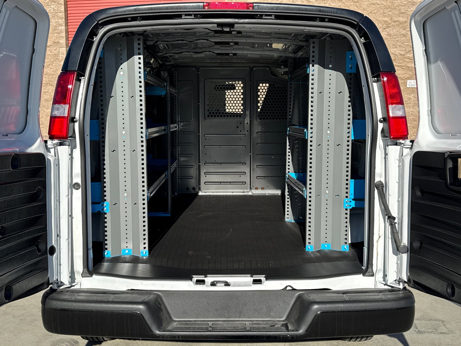 2025 GMC Savana Cargo 2500 Work Van