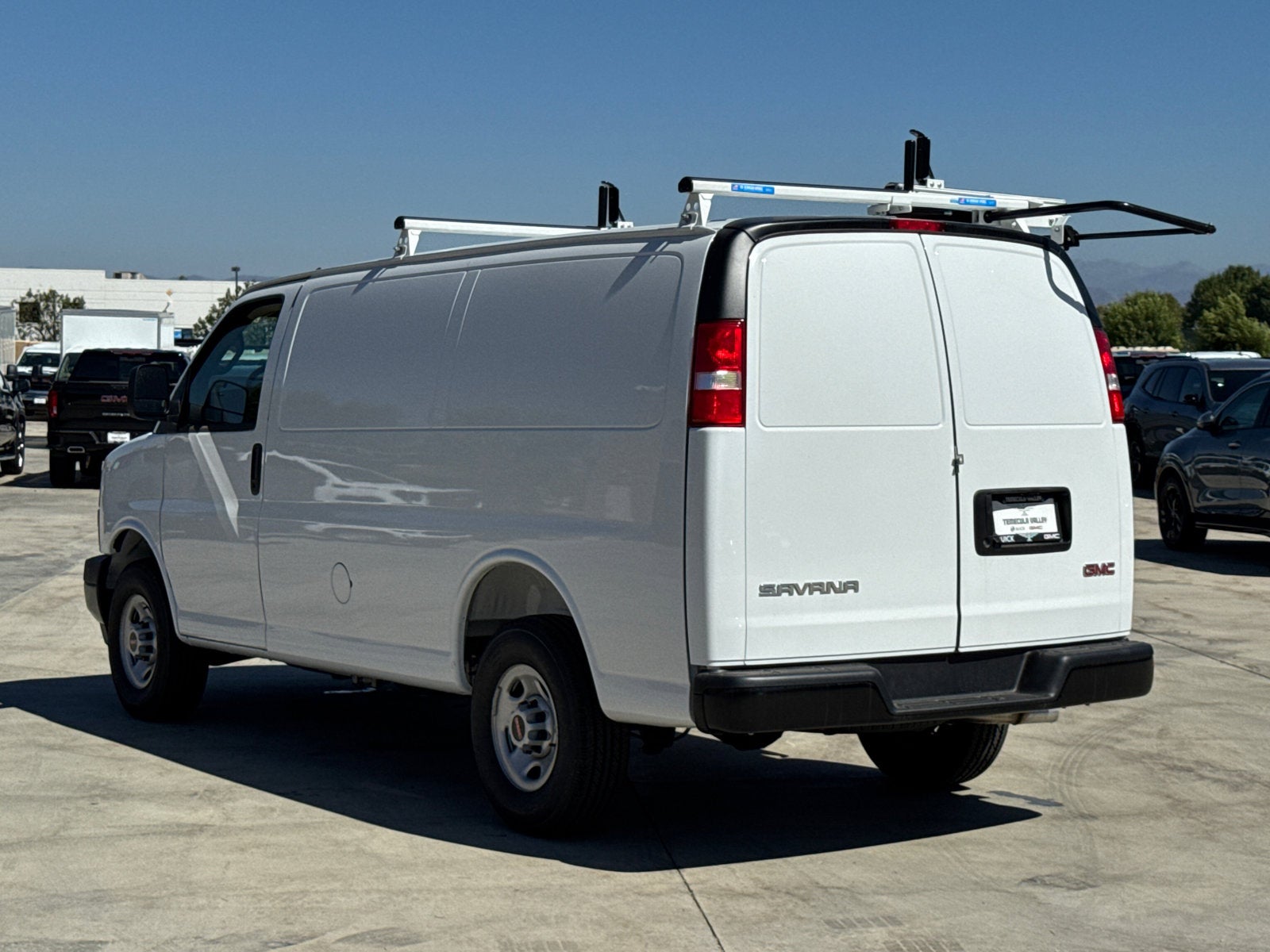 2025 GMC Savana Cargo 2500 Work Van