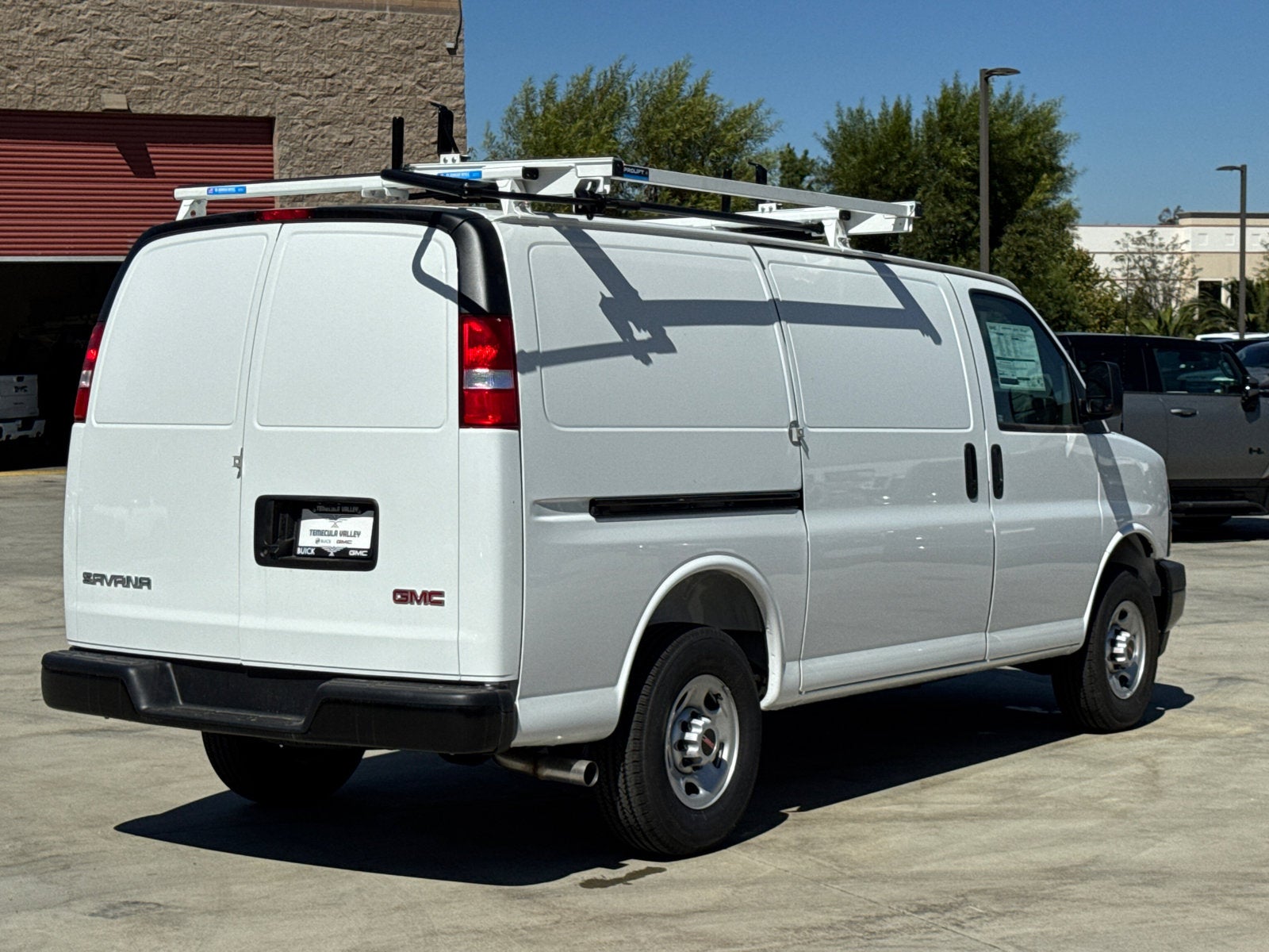 2025 GMC Savana Cargo 2500 Work Van