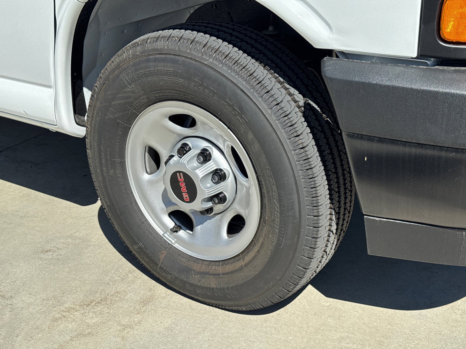 2025 GMC Savana Cargo 2500 Work Van