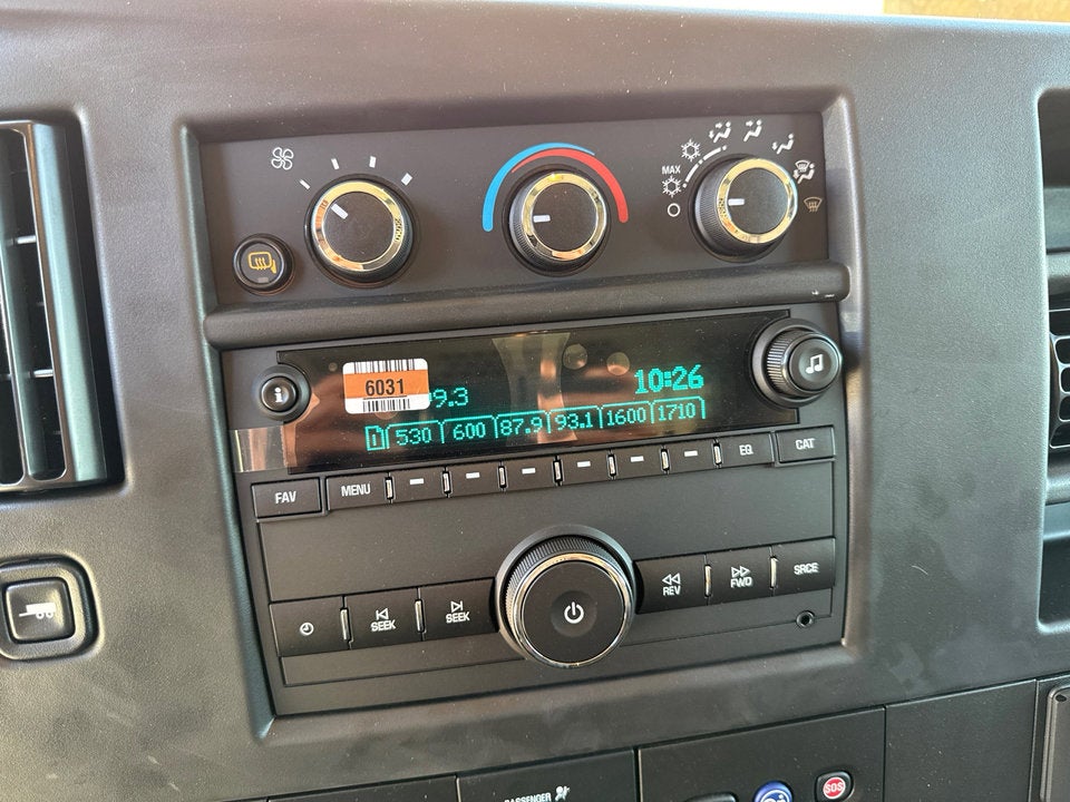 2025 GMC Savana Cargo 2500 Work Van