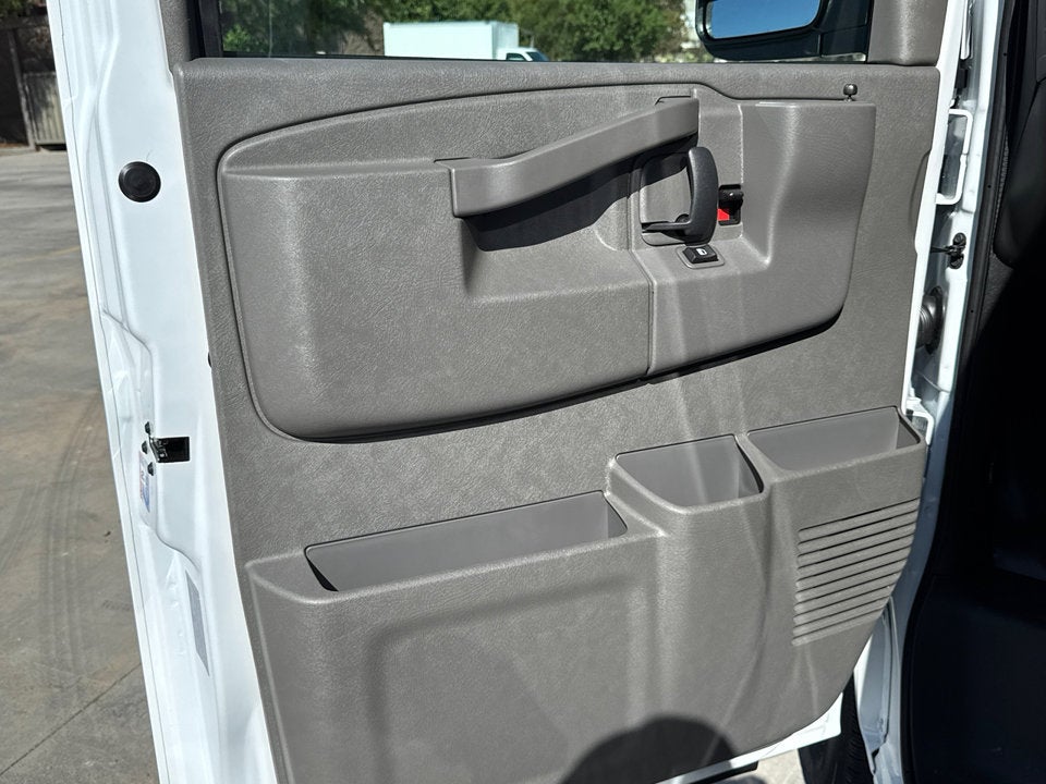 2025 GMC Savana Cargo 2500 Work Van