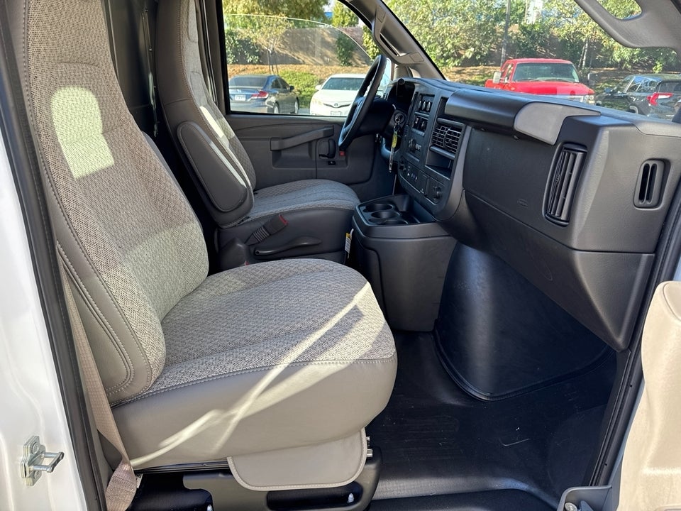 2025 GMC Savana Cargo Work Van