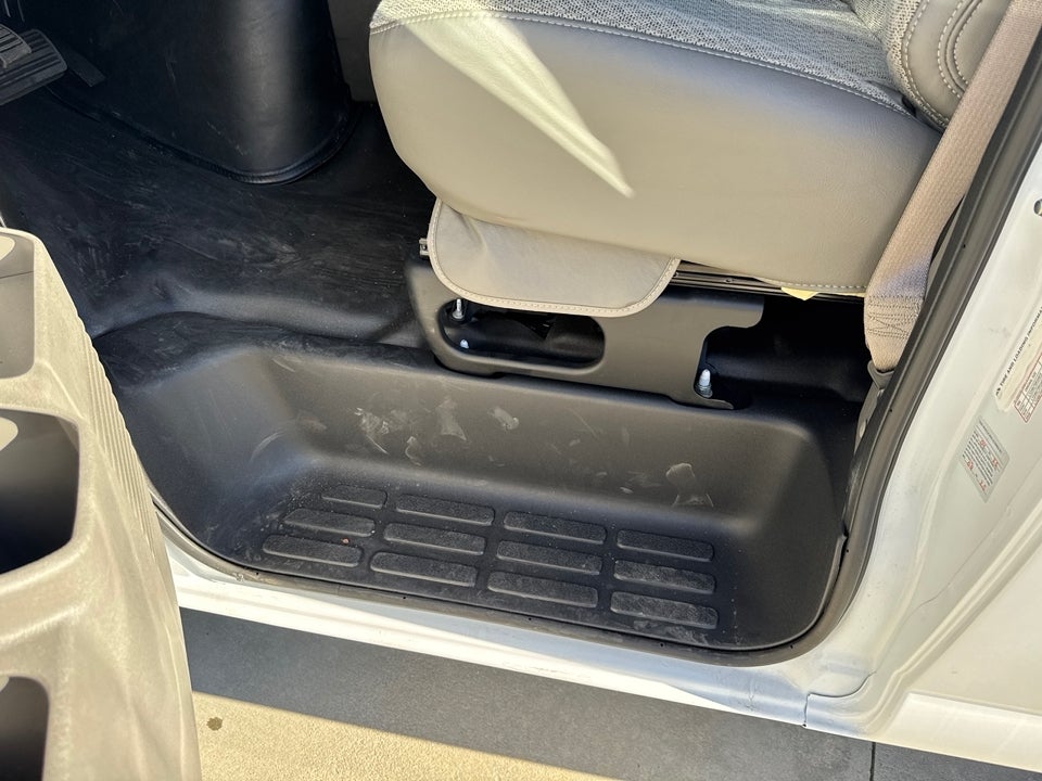 2025 GMC Savana Cargo Work Van