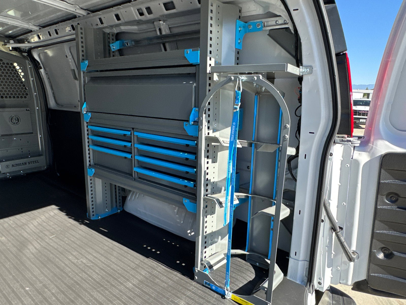 2025 GMC Savana Cargo 2500 Work Van