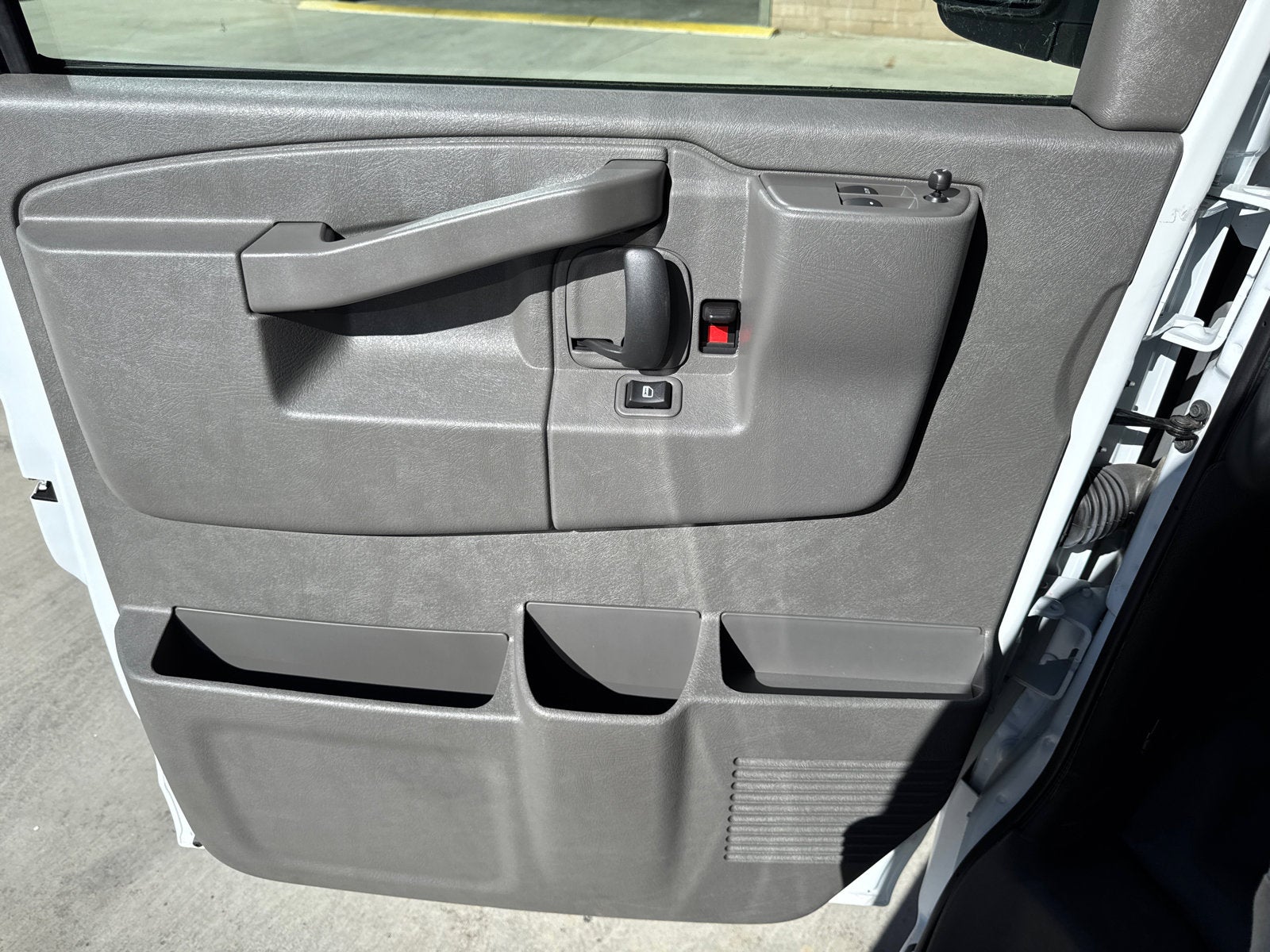 2025 GMC Savana Cargo 2500 Work Van