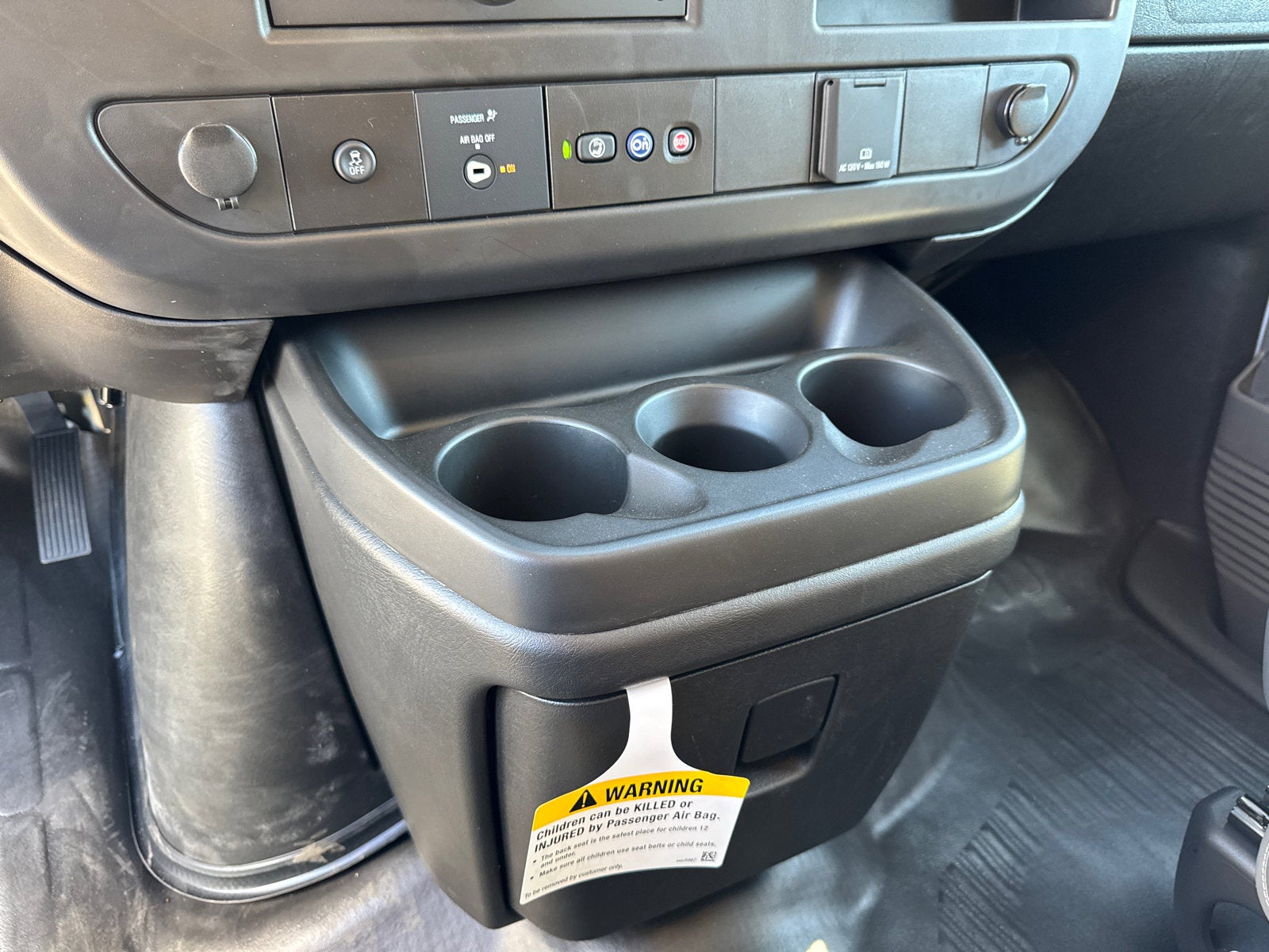 2025 GMC Savana Cargo 2500 Work Van