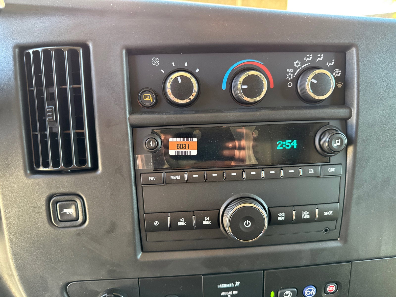 2025 GMC Savana Cargo 2500 Work Van