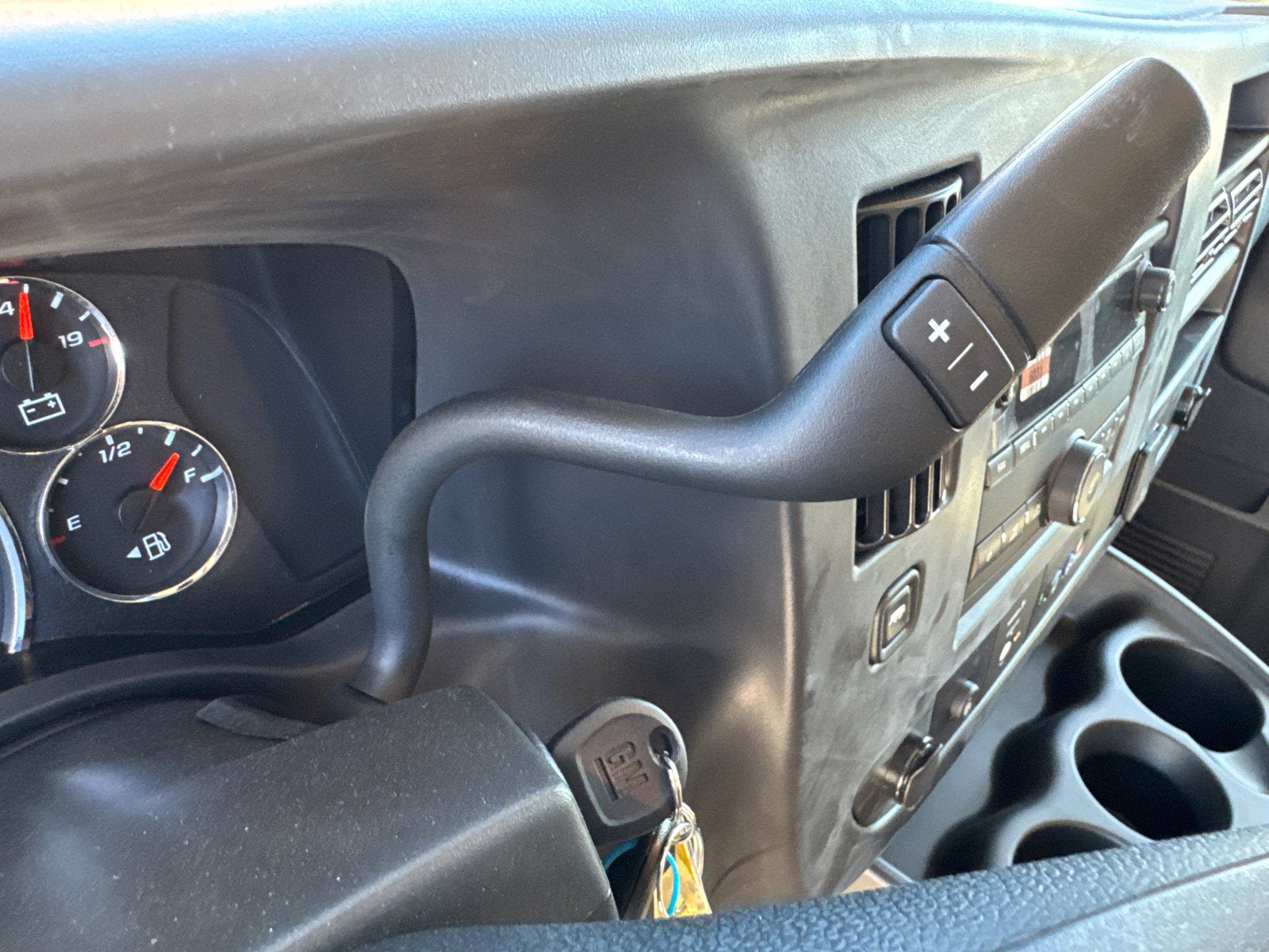 2025 GMC Savana Cargo 2500 Work Van