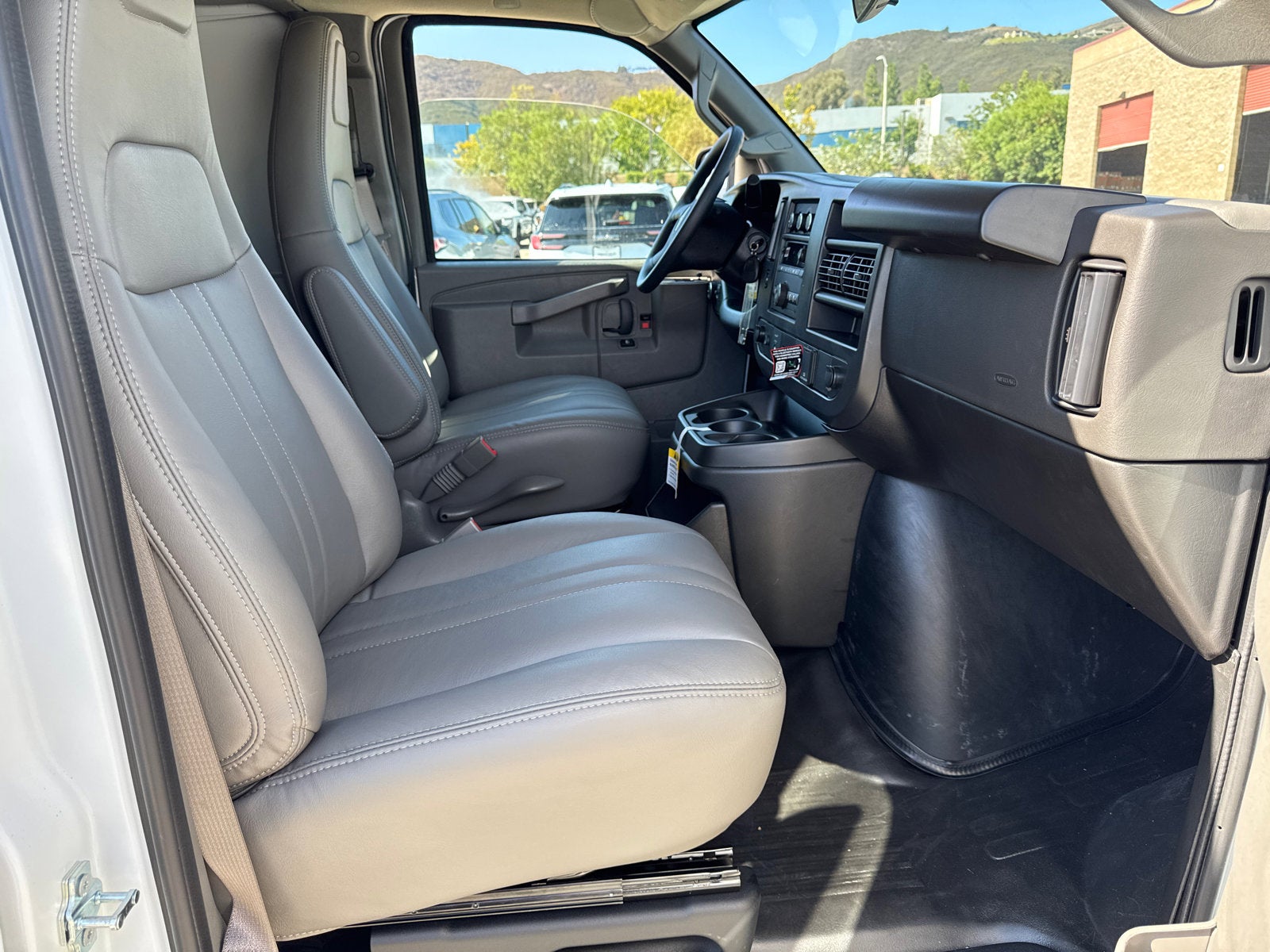 2025 GMC Savana Cargo 2500 Work Van