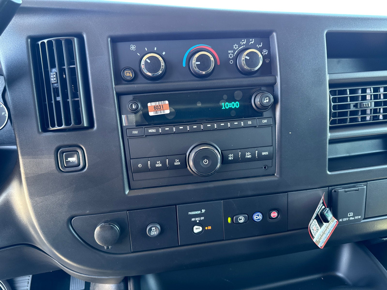 2025 GMC Savana Cargo 2500 Work Van