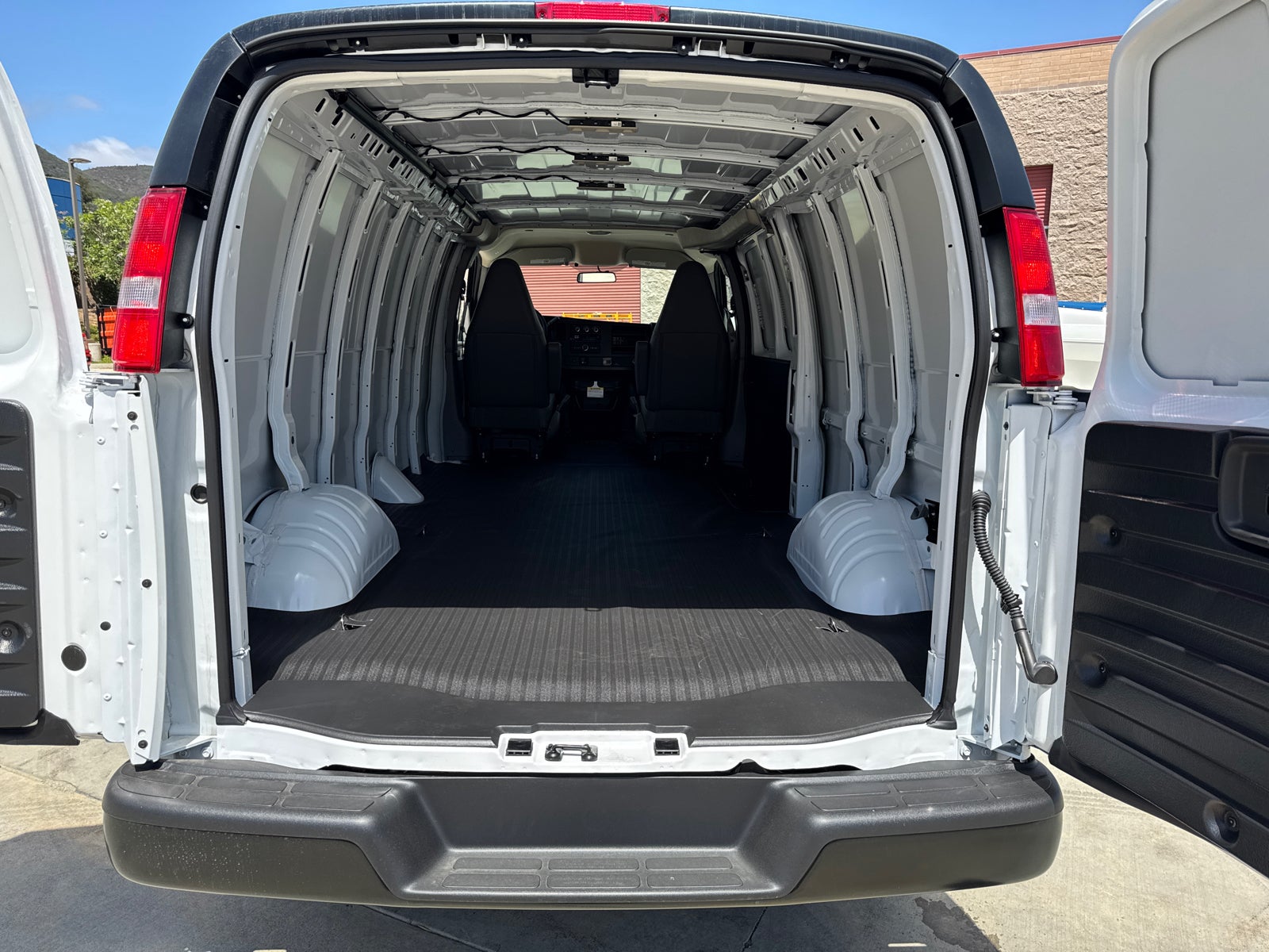2026 GMC Savana Cargo Work Van - Photo 11