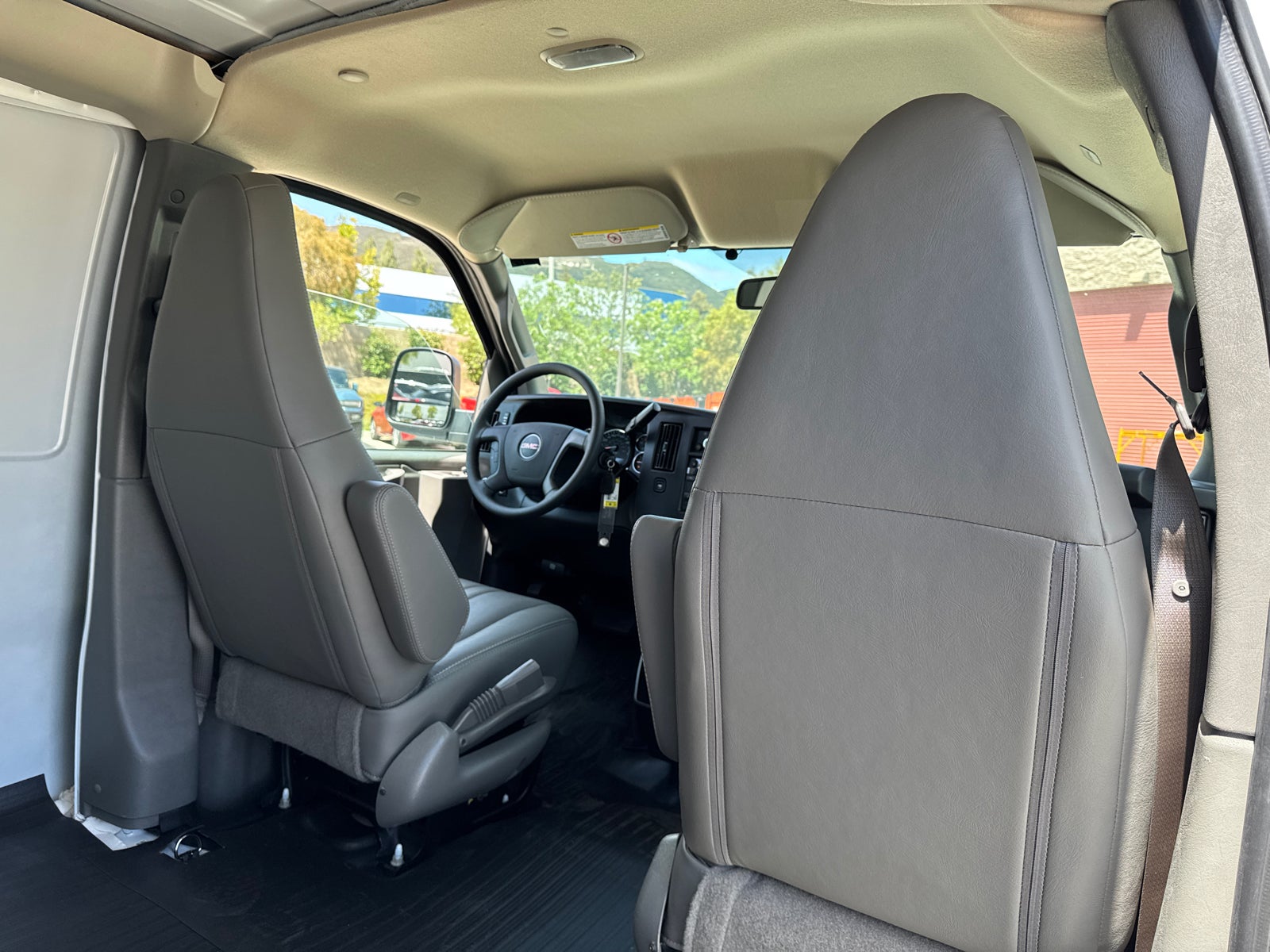 2026 GMC Savana Cargo Work Van - Photo 23