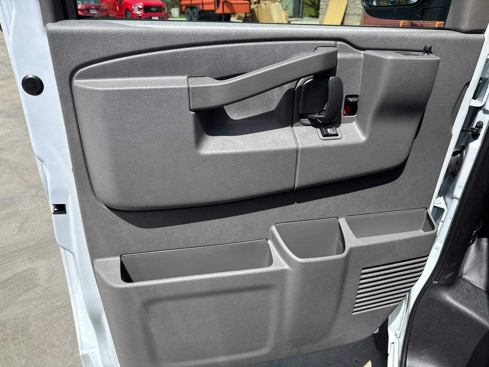 2026 GMC Savana Cargo Work Van - Photo 27