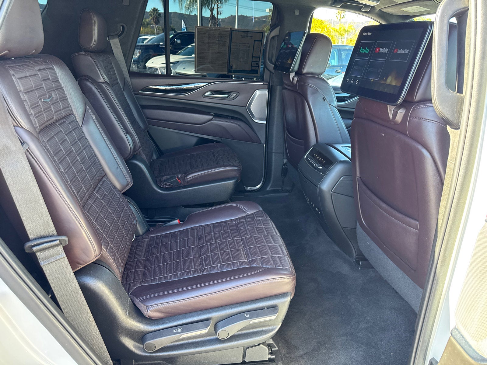 2022 Cadillac Escalade Sport Platinum