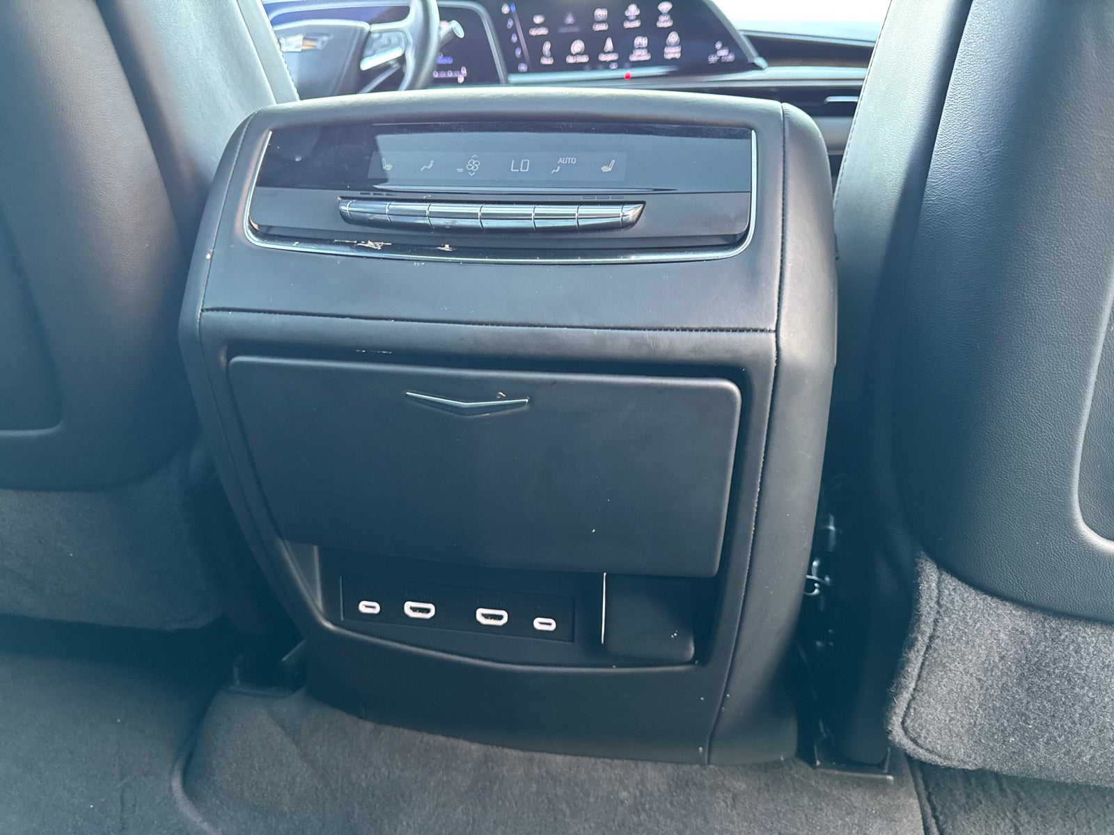 2024 Cadillac Escalade ESV Sport Platinum