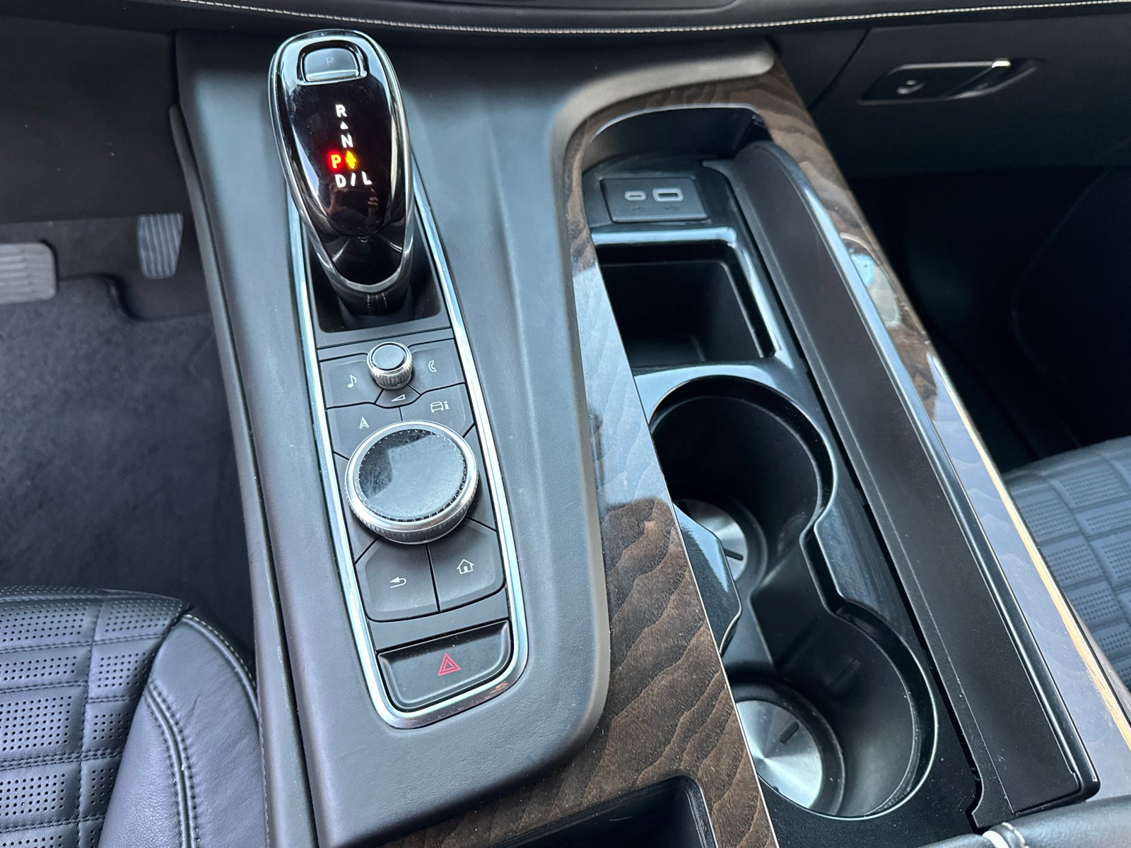 2024 Cadillac Escalade ESV Sport Platinum