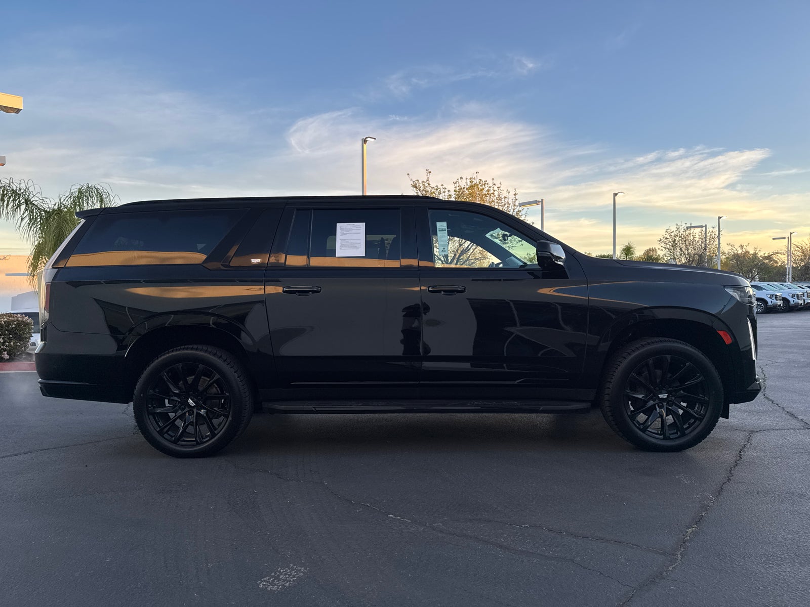 2024 Cadillac Escalade ESV Sport Platinum