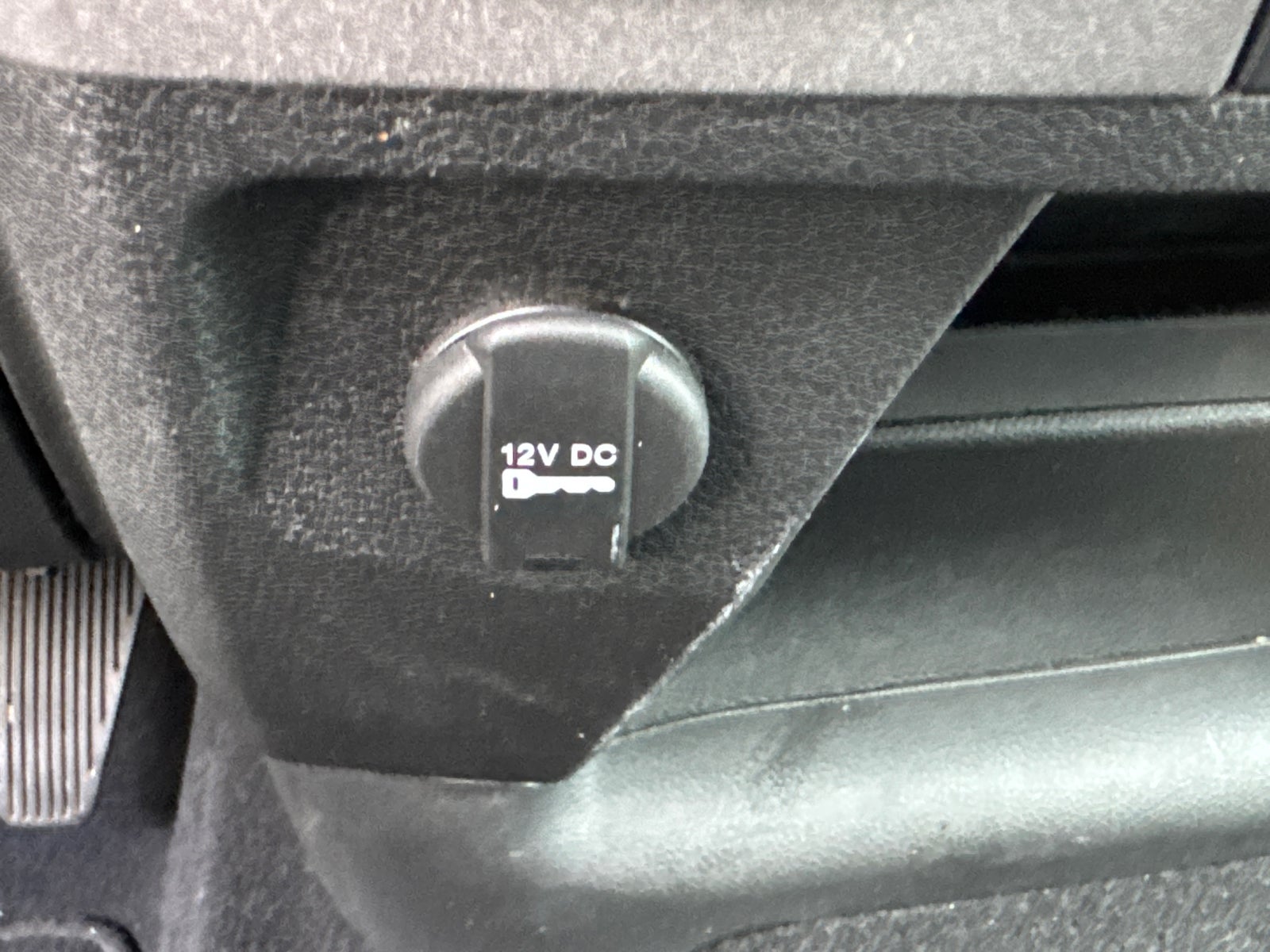 2022 RAM 1500 Classic Tradesman Crew Cab 4x2 5'7" Box