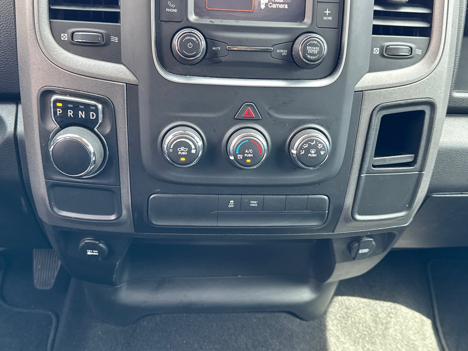2022 RAM 1500 Classic Tradesman Crew Cab 4x2 5'7" Box