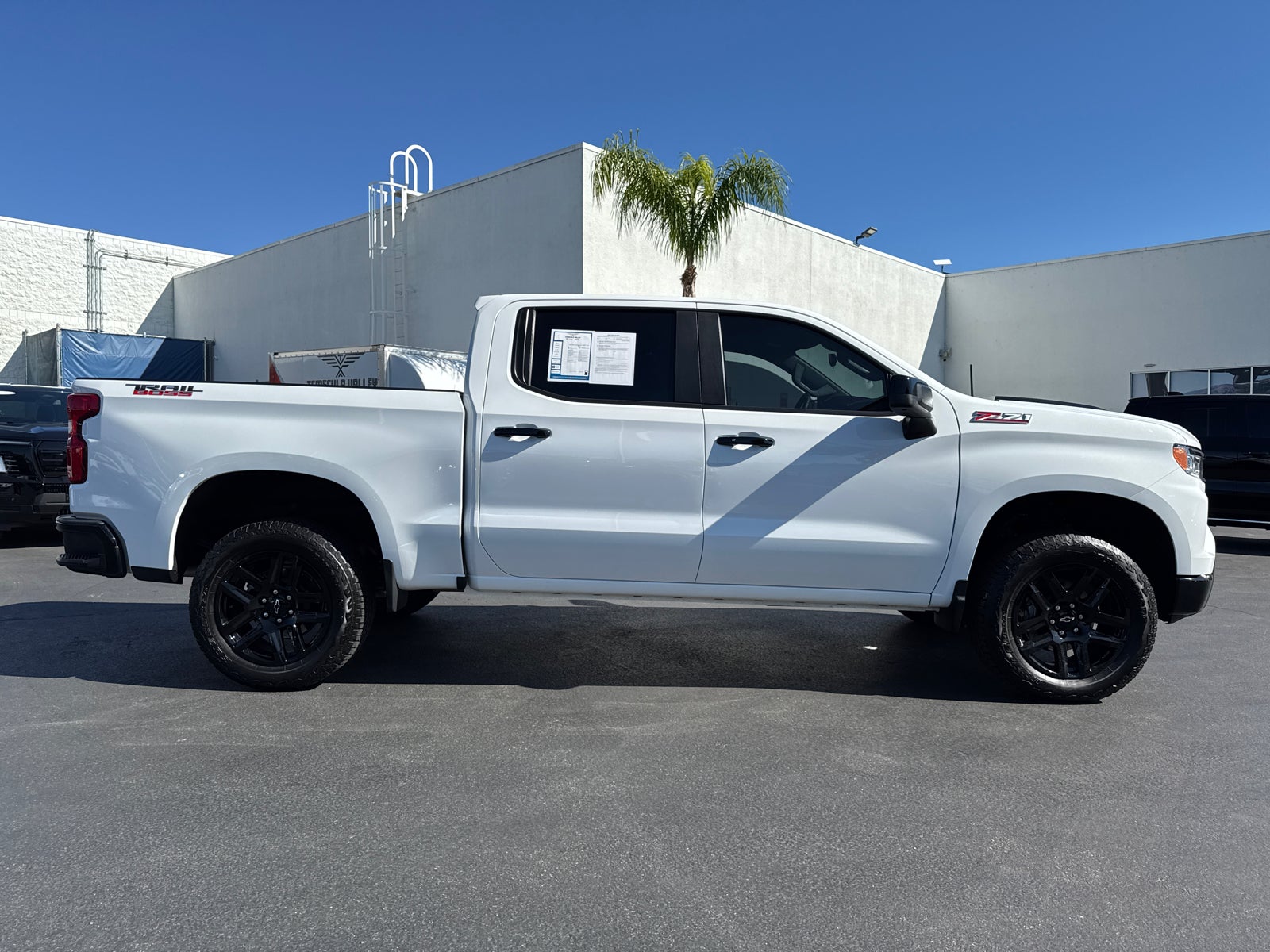 2025 Chevrolet Silverado 1500 LT Trail Boss - Photo 7