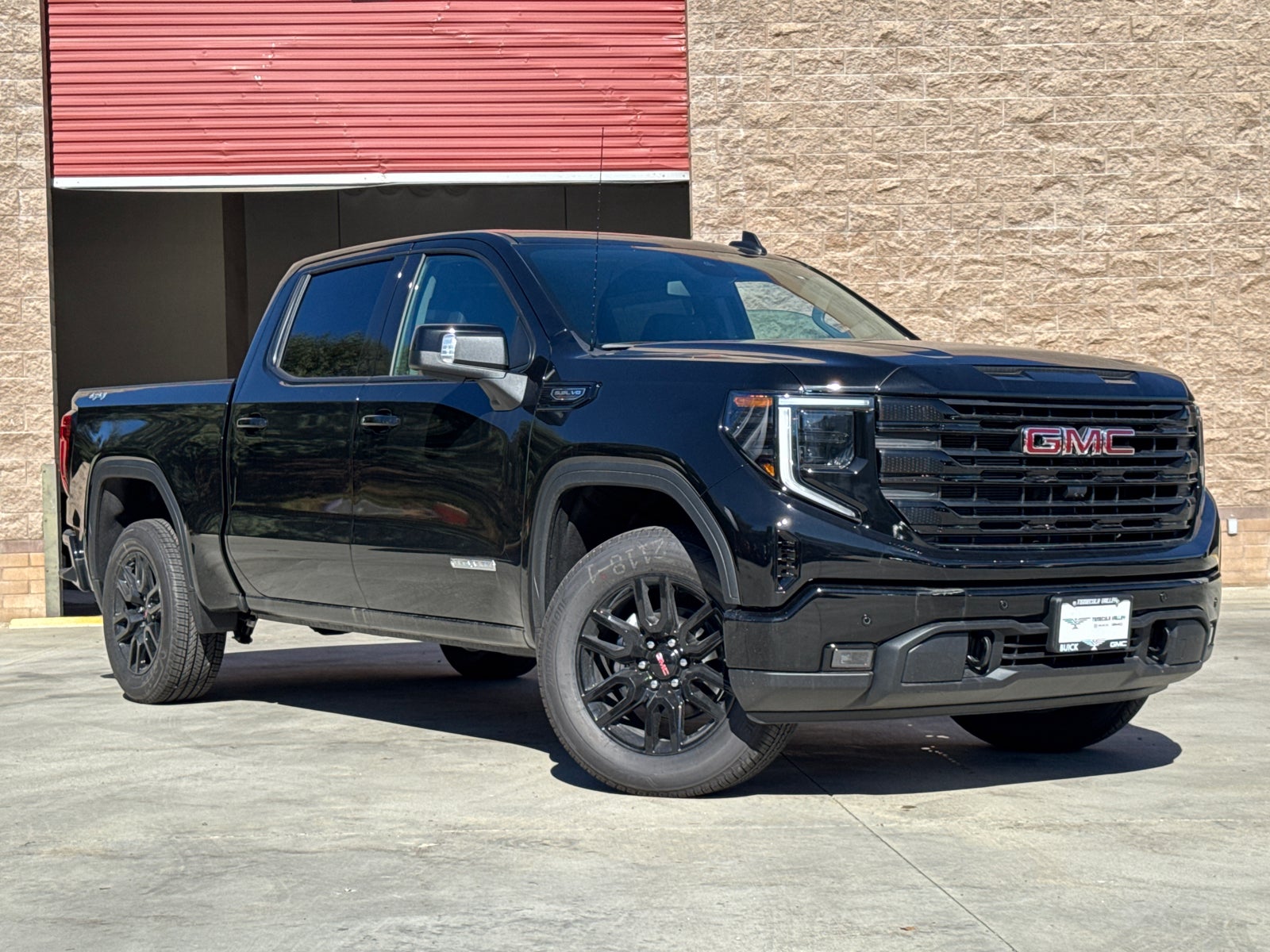 2026 GMC Sierra 1500 Elevation - Photo 2