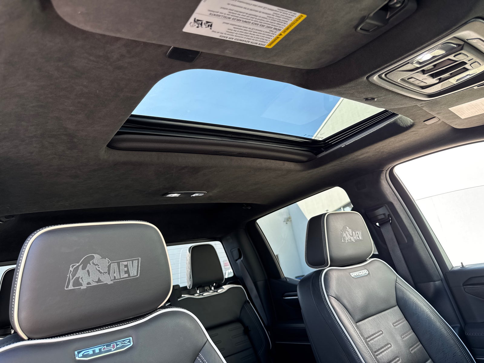 2024 GMC Sierra 1500 AT4X