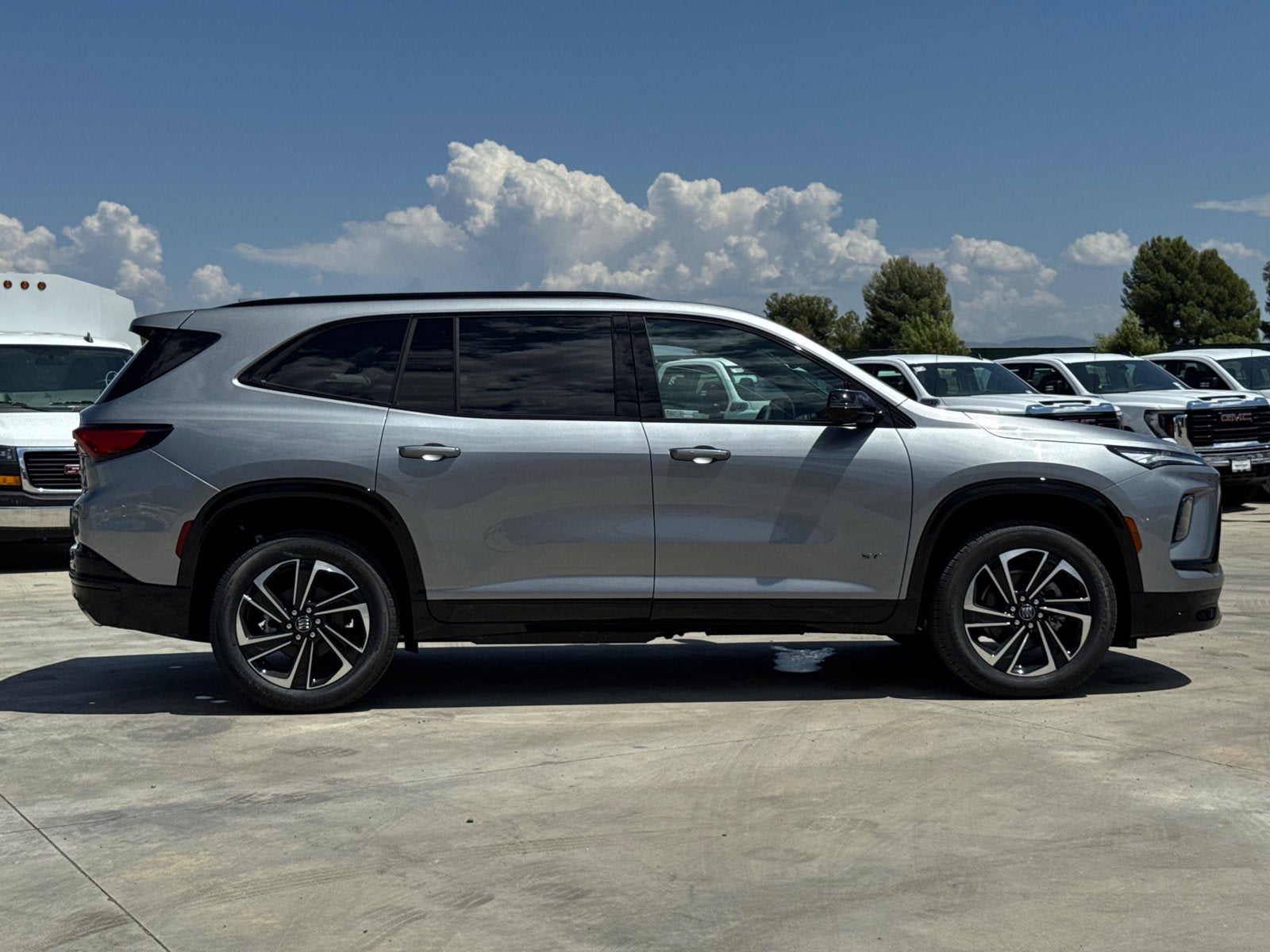 2025 Buick Enclave Sport Touring