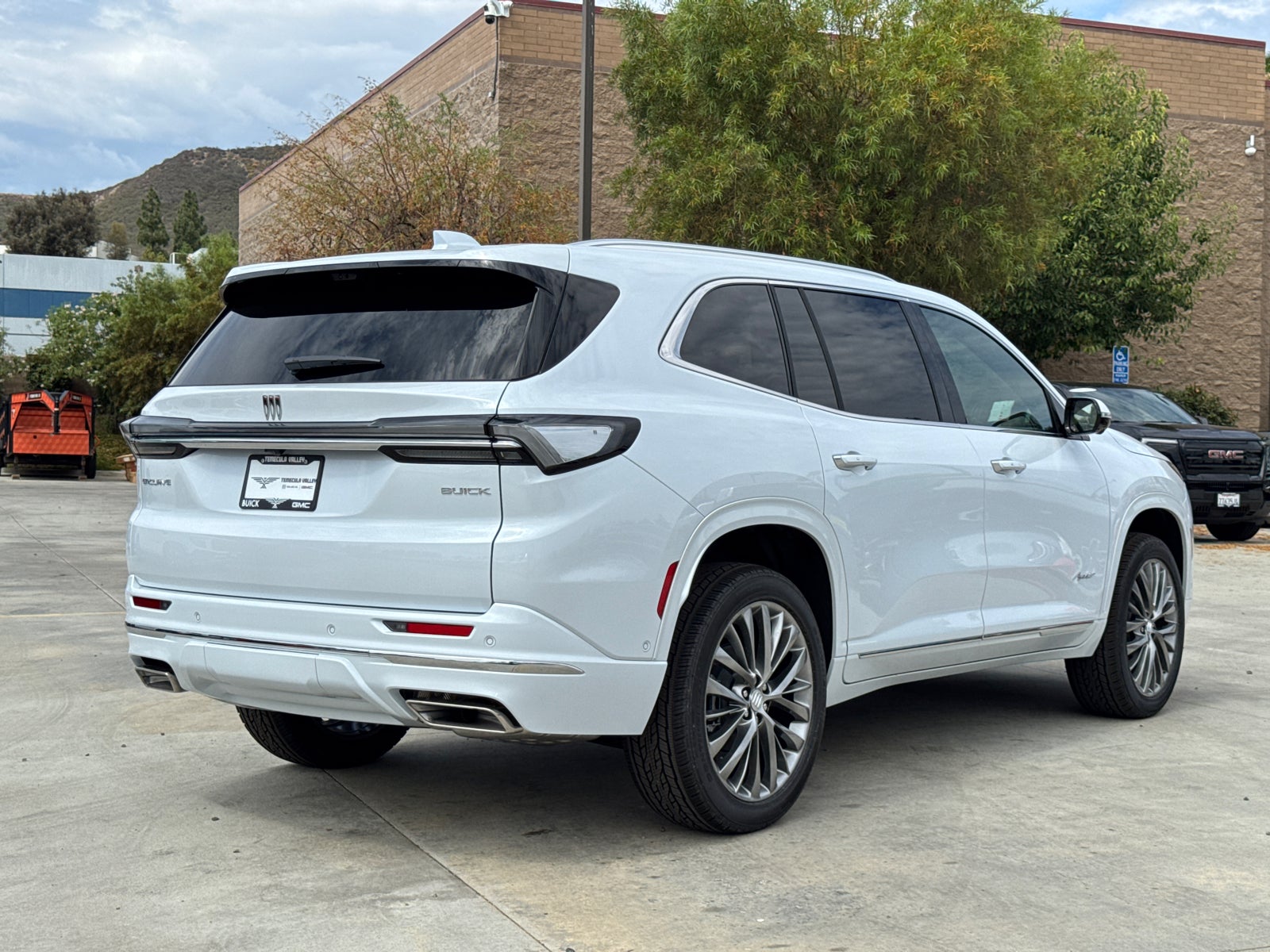2026 Buick Enclave Avenir