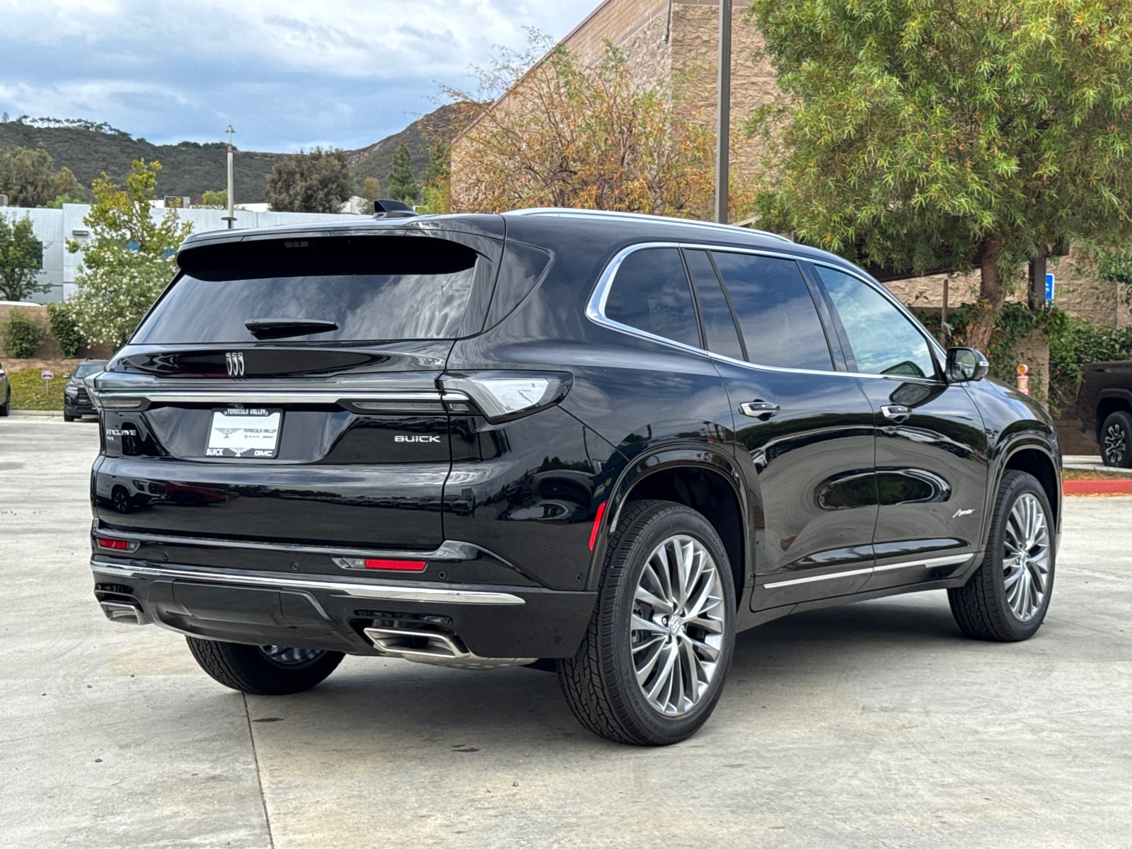 2026 Buick Enclave Avenir