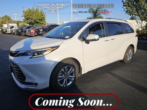2022 Toyota Sienna Platinum