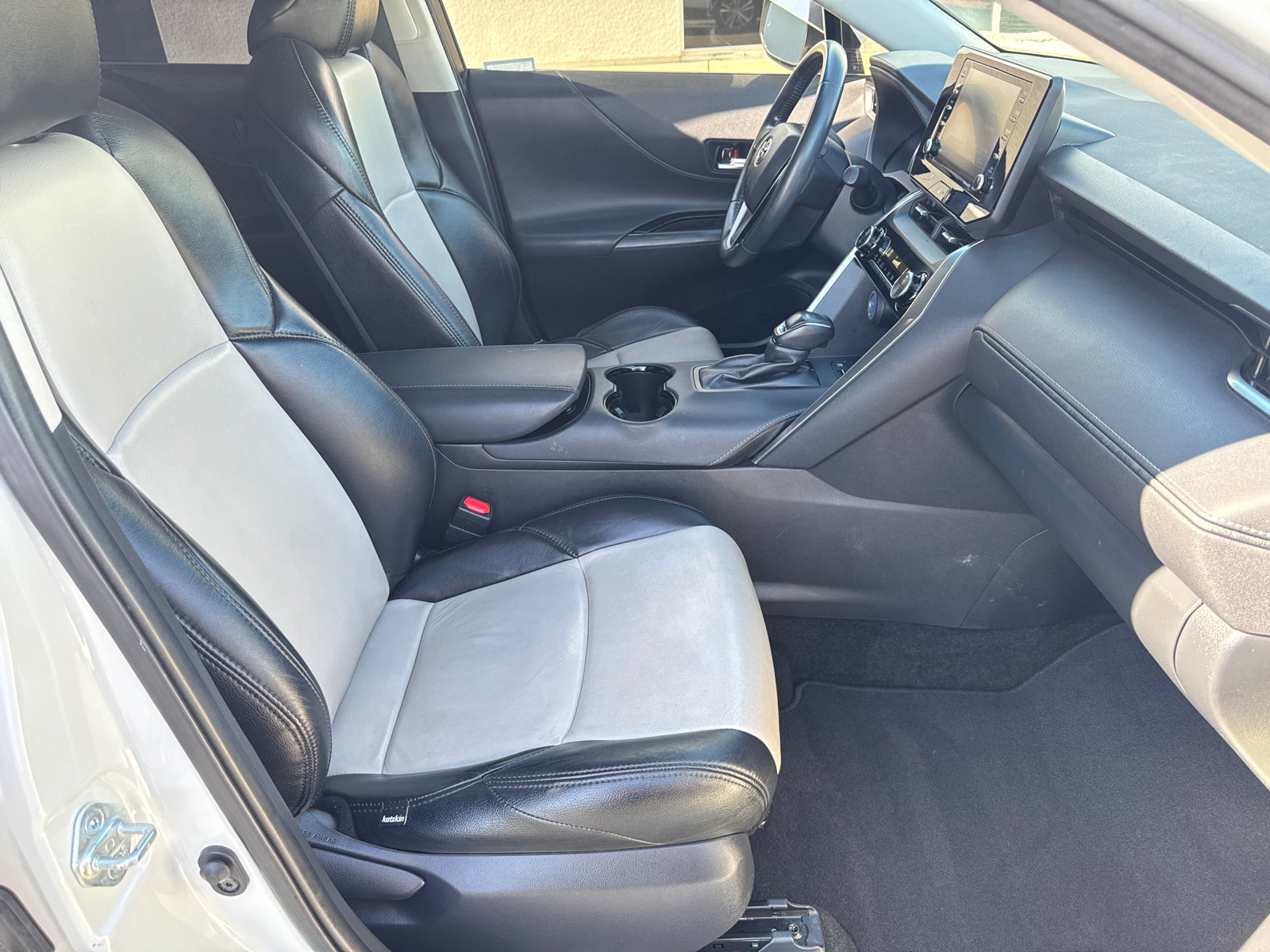 2021 Toyota Venza LE