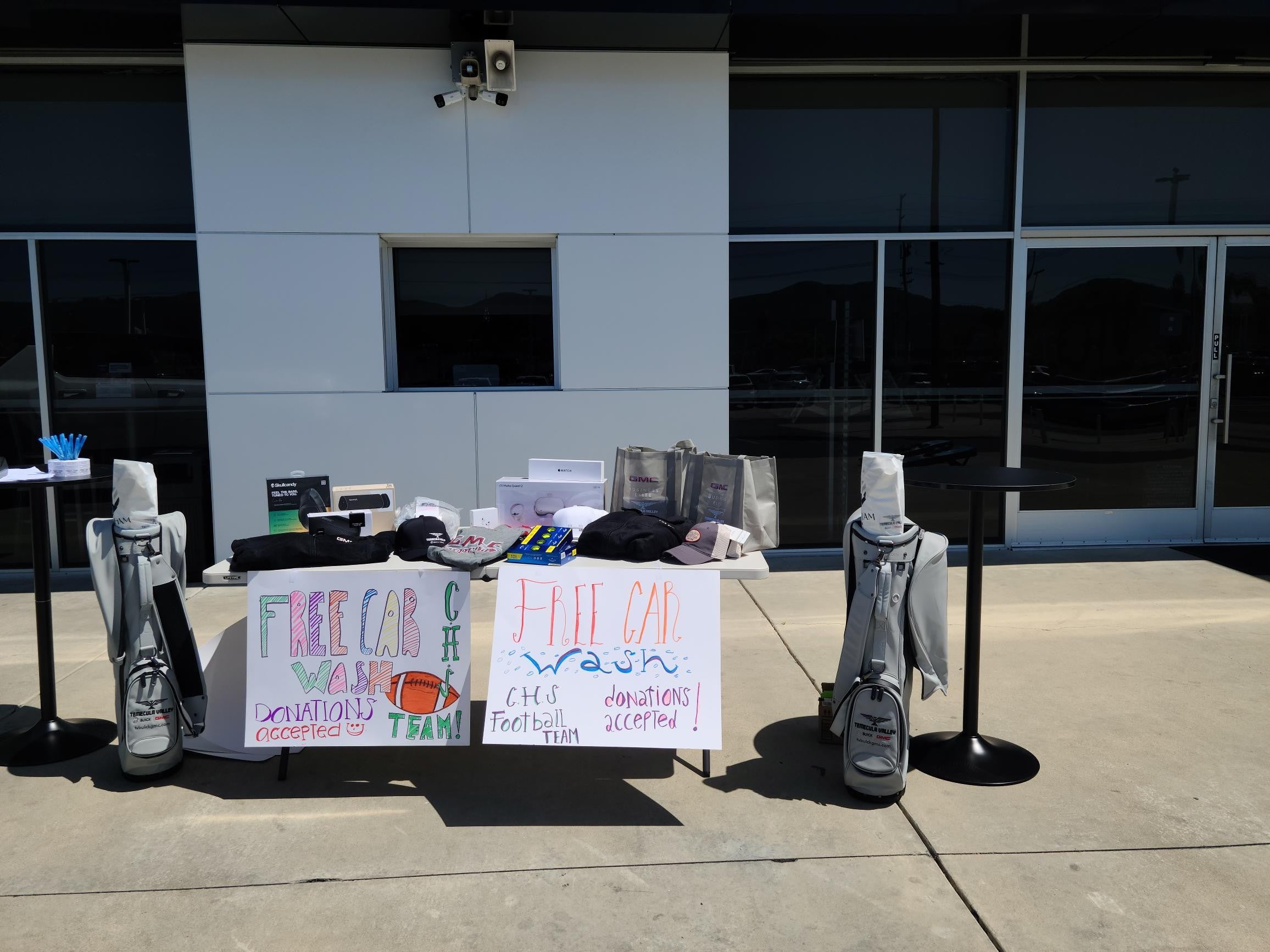 Car Wash table at the USC Chapparal Football Event